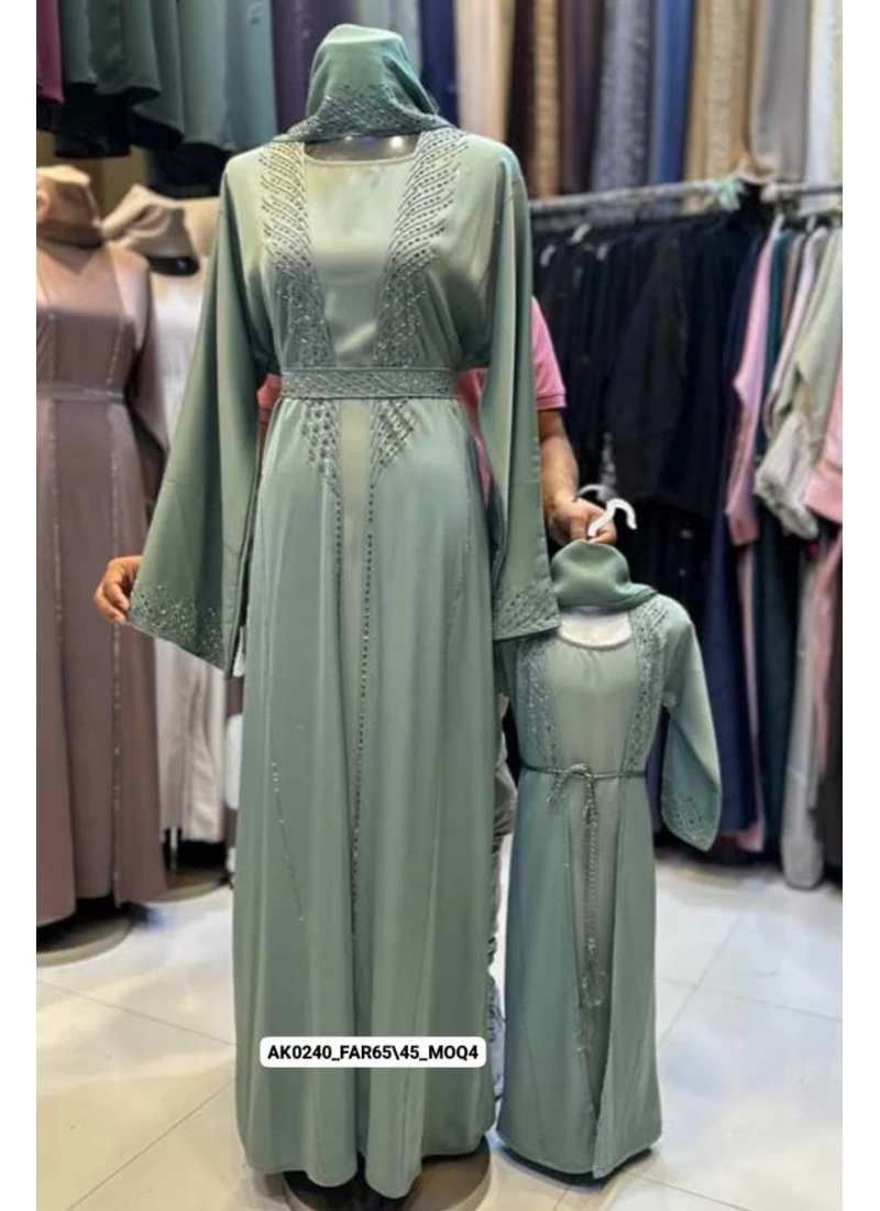 Samira Abaya (Mother & Daughter)
