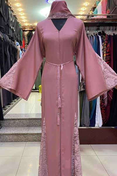  Moistreet Abaya (MOQ 6 PCS)